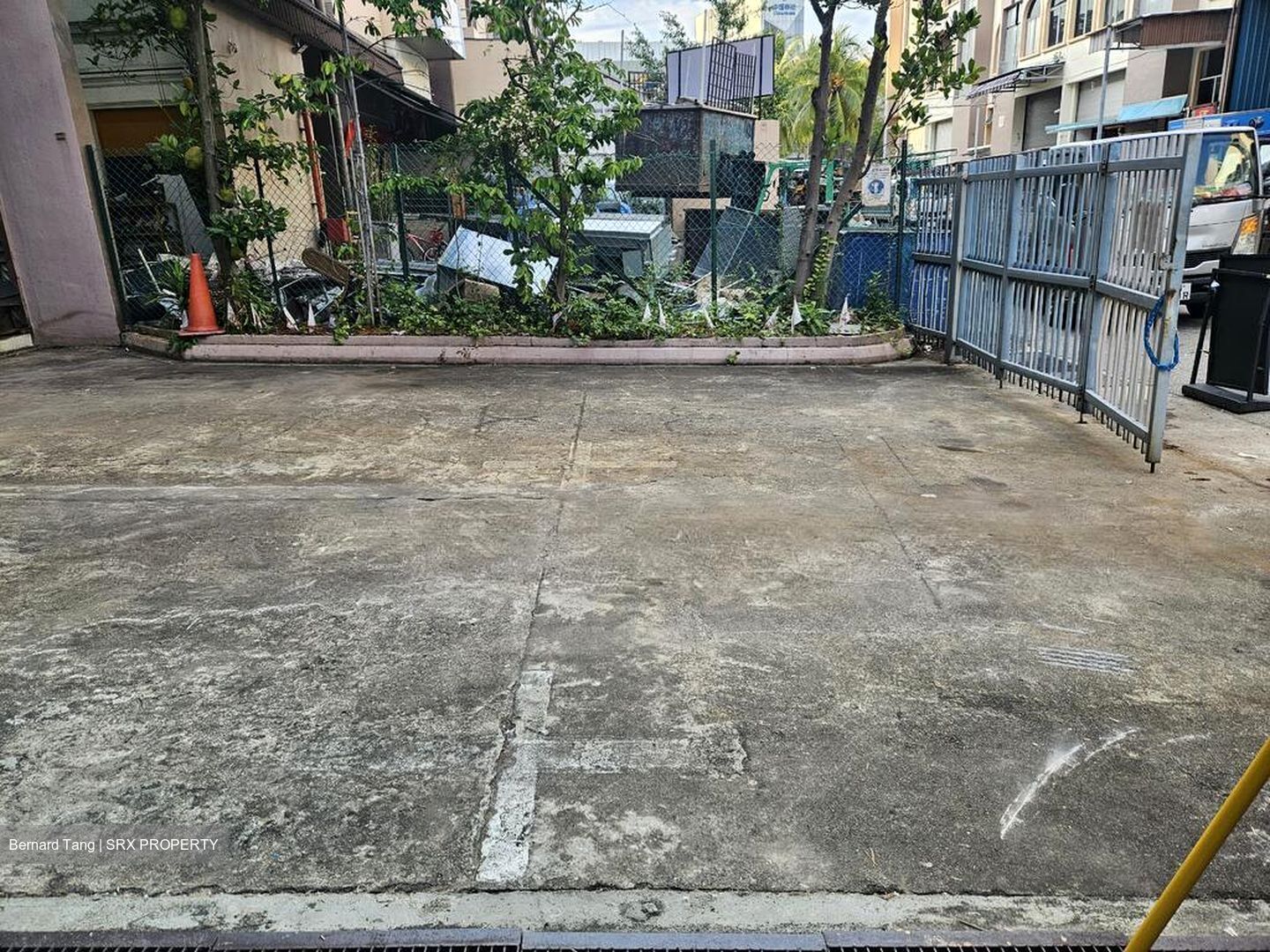 Henson Warehouse (D14), Factory #497488691